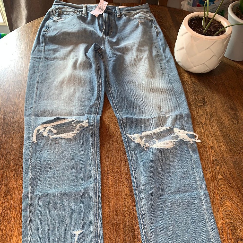 AMERICAN EAGLE OUTFITTERS - MOM JEANS